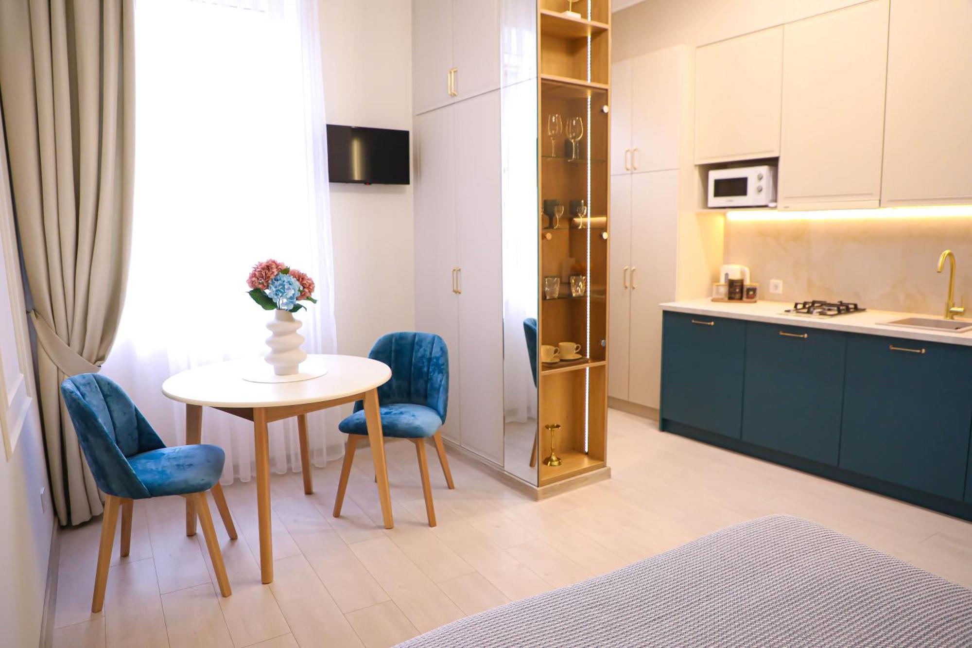 Modern Apartment, 3Mins To Opera 利沃夫 外观 照片